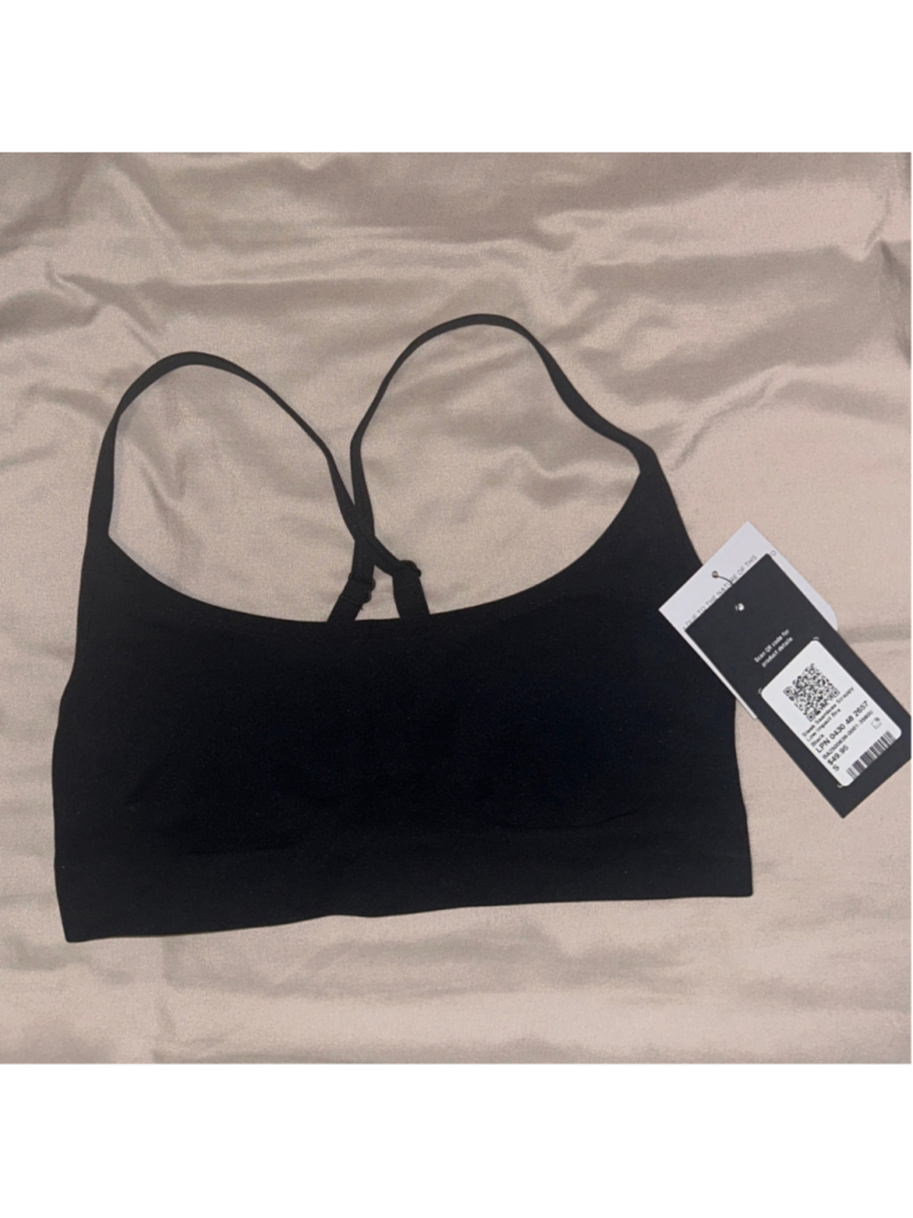 Women's Fabletics Sleek Seamless Strappy Low Impact Sports Bra Black NWT Size S